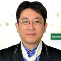 Takashi Uchiyama 氏
