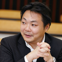 Hiroaki Takasawa 氏