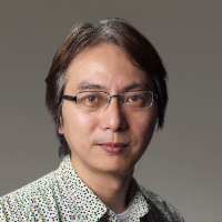 川本 康 氏