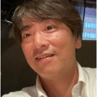 高橋 康二 氏