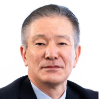 奥 律哉 氏