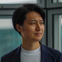 武井 裕亮 氏