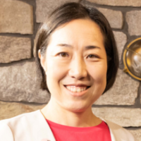 阿久津友紀 氏