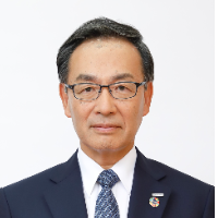 津賀 一宏 氏