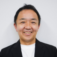 Kanzo Nakamura 氏