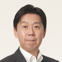 Hisaya Suga 氏
