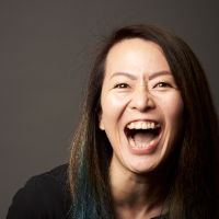 西村 真里子 氏