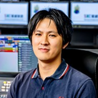 中村 龍太郎 氏