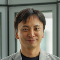松本 学 氏