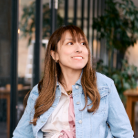 中嶋 涼子 氏