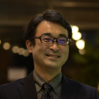吉田 勝好 氏