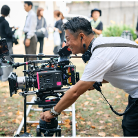 宗 賢次郎 氏
