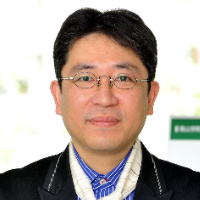 Takashi Uchiyama 