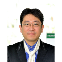 Takashi Uchiyama 